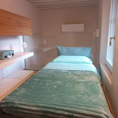 公寓 Via Aemilia - Centro *