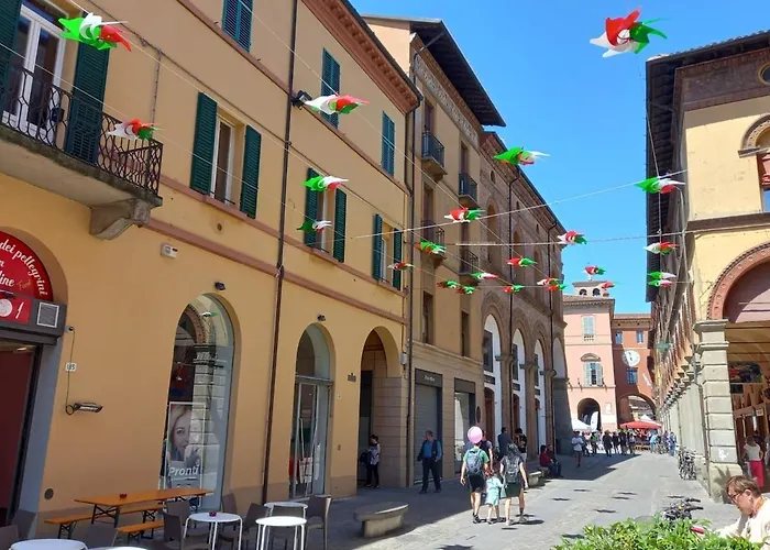 Dal Teatro - Imola Centro Apartment *