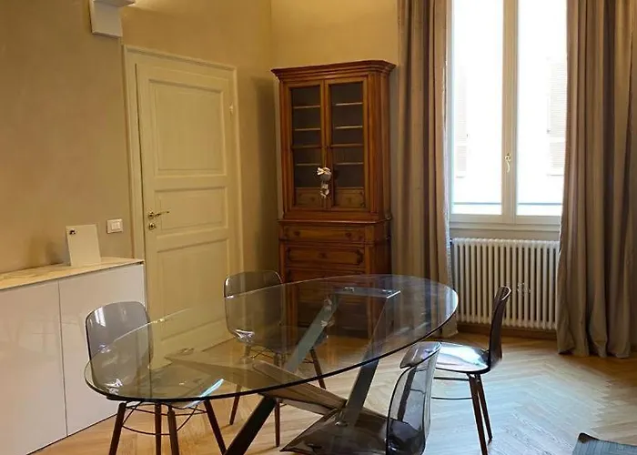Dal Teatro - Imola Centro Lägenhet *