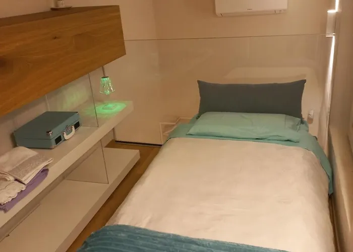 Via Aemilia - Centro Apartman *