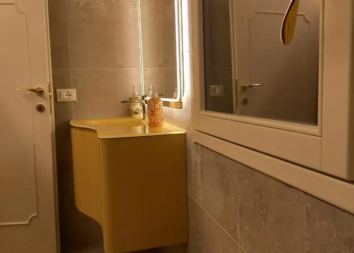 Via Aemilia - Centro * Imola